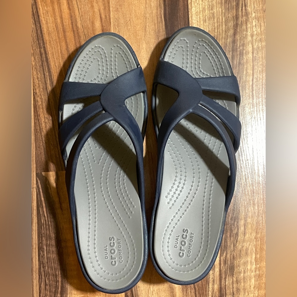 Crocs Women's Sanrah Strappy Wedge Sandal